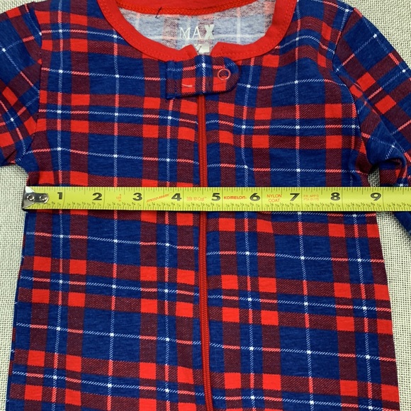 MAX & OLIVIA Baby Boys Gripper Soles Easy Opening Front Zipper Onesie Size 18M - Picture 4 of 9